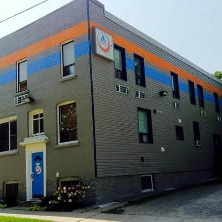 Hostelling International Niagara Falls-2