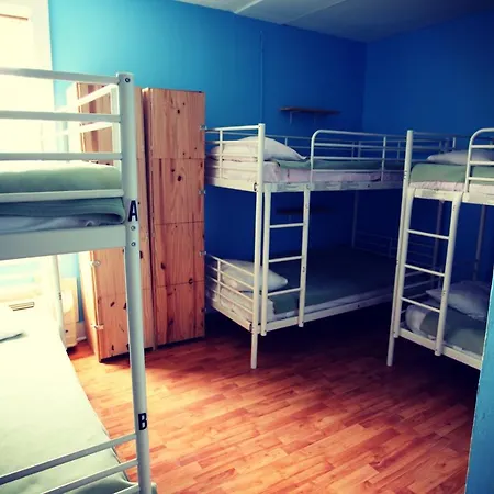 Hostelling International Niagara Falls-3